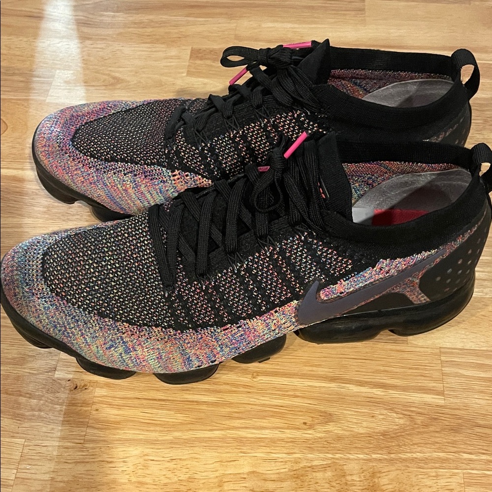 Nike Flyknit Vapormaxes Multicolor